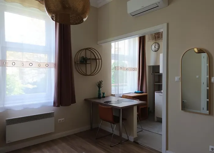 Hilltop Garden Apartamento *